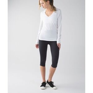 Lululemon Women's Heathered Deep Coal In The Flow Crop II Leggings 8